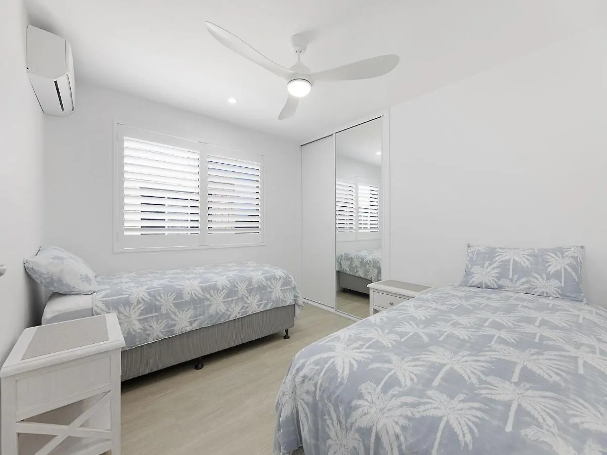 Apartment Clayton Garden Unit 5 Golden Beach